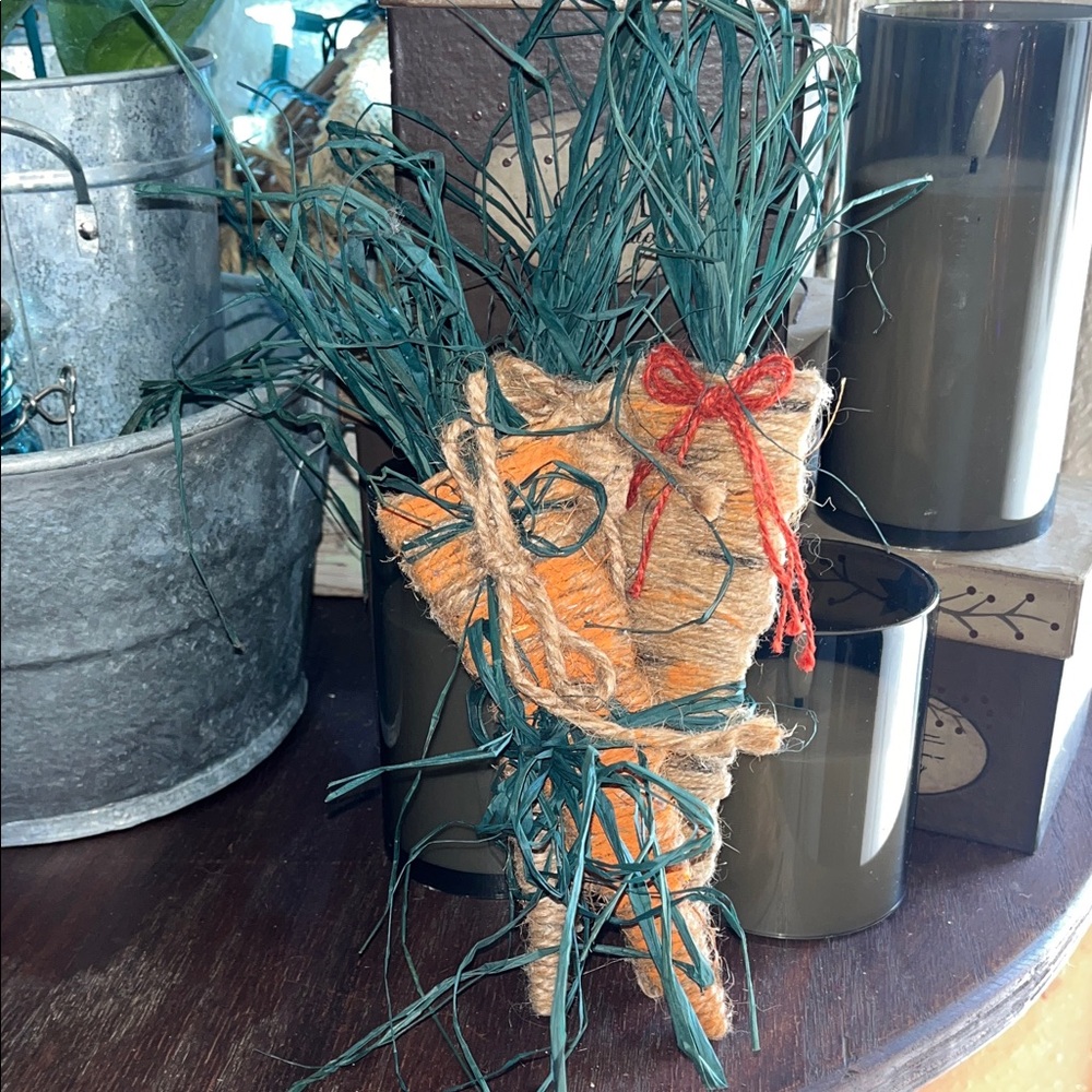 Rustic Easter carrots, homemade, Twine and Straw Art Decor